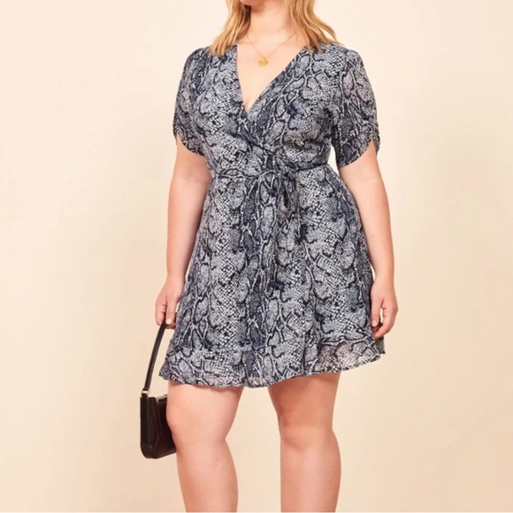 Reformation Blue Snakeskin Print Monica Wrap Dress size 1X - Picture 3 of 5